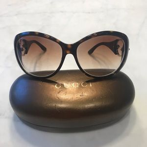 GUCCI Tortoiseshell Sunglasses